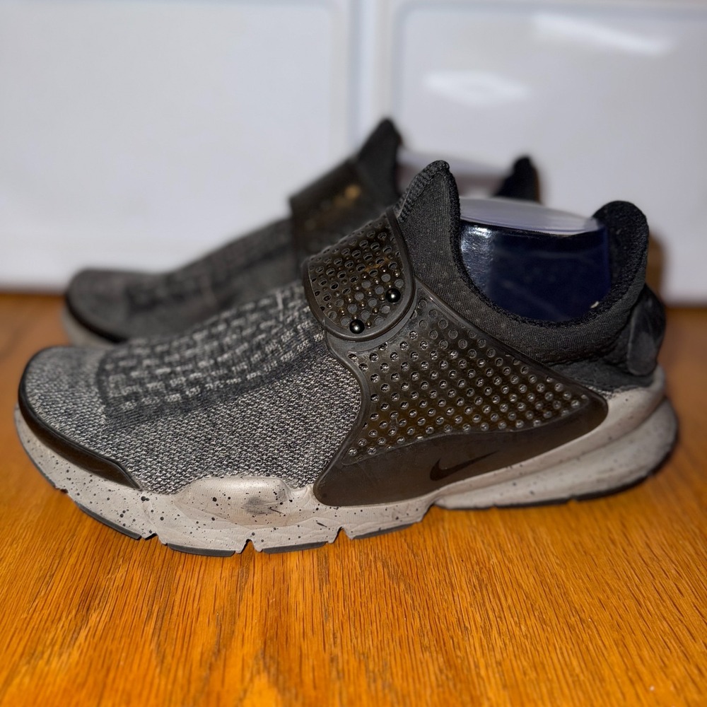 Nike Sock Dart 859553-001 Sneakers Mens 9 Gray Slip On Low Top Athletic Shoes